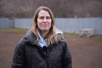 "Робить трюки та грається". Як пес Локі допомагає в реабілітації військовим "Робить трюки та грається". Як пес Локі допомагає в реабілітації військовим
