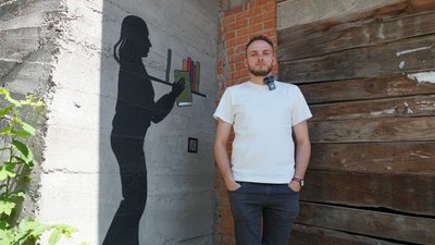 У Сумах з’явилося 11 муралів-силуетів сумчан У Сумах з’явилося 11 муралів-силуетів сумчан