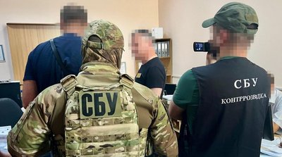 СБУ затримала чиновника Хмельницької міськради, якого підозрюють у співпраці з ФСБ СБУ затримала чиновника Хмельницької міськради, якого підозрюють у співпраці з ФСБ