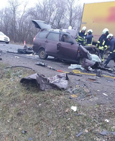 На Черкащині зіштовхнулись легковик та вантажівка: що відомо На Черкащині зіштовхнулись легковик та вантажівка: що відомо