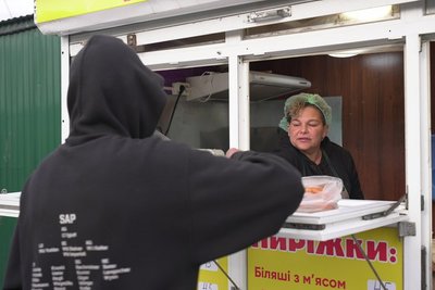 Останній робочий день — 26 червня: власниця чебуречної Тамілла Бербеца завершує свою справу на Рівненщині Останній робочий день — 26 червня: власниця чебуречної Тамілла Бербеца завершує свою справу на Рівненщині