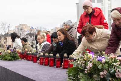 Четверті роковини деокупації Бучі: президент та іноземні гості вшанували пам’ять убитих РФ українців Четверті роковини деокупації Бучі: президент та іноземні гості вшанували пам’ять убитих РФ українців