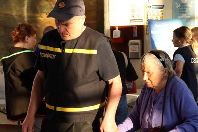 На Житомирщину прибув черговий евакуаційний потяг із переселенцями На Житомирщину прибув черговий евакуаційний потяг із переселенцями
