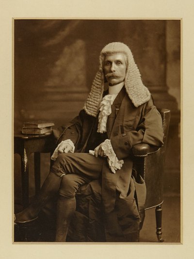 Від давньої мудрості до сучасного стилю. Як сиве волосся перетворилось на б'юті-тренд Від давньої мудрості до сучасного стилю. Як сиве волосся перетворилось на б'юті-тренд
