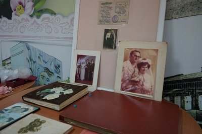 Сукні, серпанки, факел: на Кіровоградщині відкрили виставку весільних аксесуарів Сукні, серпанки, факел: на Кіровоградщині відкрили виставку весільних аксесуарів