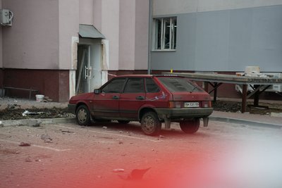 “Пощастило, що шахед влучив в козирок”. Що розповіли очевидці удару по обласній лікарні у Сумах “Пощастило, що шахед влучив в козирок”. Що розповіли очевидці удару по обласній лікарні у Сумах