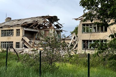 У них не лунає останній дзвоник. Школи Донеччини після обстрілів РФ: фотодобірка У них не лунає останній дзвоник. Школи Донеччини після обстрілів РФ: фотодобірка