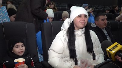 "Теплом зігріємо серця", СУМ, діаспора