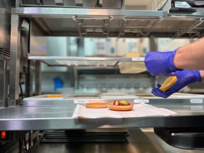 У McDonald’s розповіли, як працюватимуть під час повітряної тривоги У McDonald’s розповіли, як працюватимуть під час повітряної тривоги