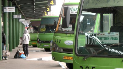 Приміські автобуси у Харкові Приміські автобуси у Харкові