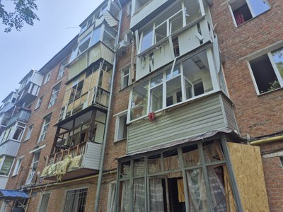 Керованою авіабомбою російська армія нанесла удар по середмістю Сум: що кажуть очевидці Керованою авіабомбою російська армія нанесла удар по середмістю Сум: що кажуть очевидці