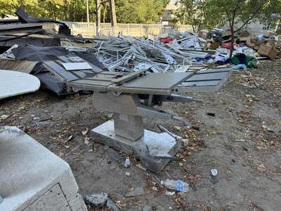 День уролога у зруйнованій операційній: розповідь оперуючого лікаря Володимира Пономаренка День уролога у зруйнованій операційній: розповідь оперуючого лікаря Володимира Пономаренка