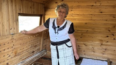Бджолярка Тетяна Держипільська село Високопілля Олександрівська громада Донецька область Бджолярка Тетяна Держипільська село Високопілля Олександрівська громада Донецька область