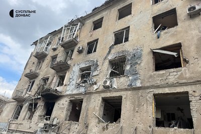 Удар по середмістю Краматорська у переддень Великодня: що відомо та фото з місця Удар по середмістю Краматорська у переддень Великодня: що відомо та фото з місця