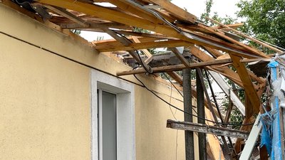 "Мене відкинуло в погріб, чоловіка накрило цеглою": жителька Світловодська про атаку РФ