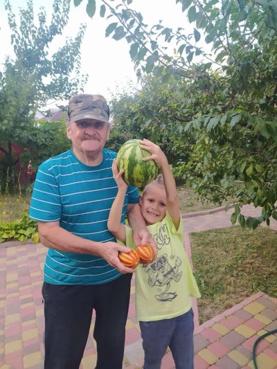 Маракуя, хурма, ківі, бананове дерево: чоловік на Рівненщині вирощує екзотичні дерева Маракуя, хурма, ківі, бананове дерево: чоловік на Рівненщині вирощує екзотичні дерева