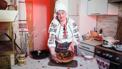 "Кулінарний спадок": як на Рівненщині зберігають традицію випікання святкового вербового хлібця "Кулінарний спадок": як на Рівненщині зберігають традицію випікання святкового вербового хлібця