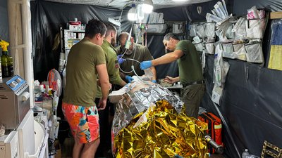 Спротив Миколаївщини: три роки повномасштабного вторгнення у фотографіях Спротив Миколаївщини: три роки повномасштабного вторгнення у фотографіях