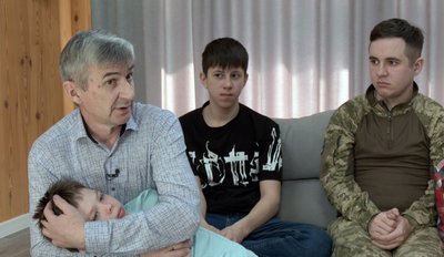 "У кожного з них свої життєві історії": як облаштувалася у Луцьку прийомна родина з 10 дітьми з Запоріжжя "У кожного з них свої життєві історії": як облаштувалася у Луцьку прийомна родина з 10 дітьми з Запоріжжя