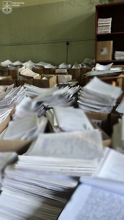Інвалідність за $4000: в Одесі трьох медиків підозрюють в організації виїзду чоловіків за кордон Інвалідність за $4000: в Одесі трьох медиків підозрюють в організації виїзду чоловіків за кордон