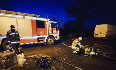 Рятувальники відкачують воду на Харківщині Рятувальники відкачують воду на Харківщині