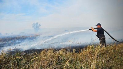 На Чернігівщині ліквідували пожежу торфлвища, яка тривала протягом місяця На Чернігівщині ліквідували пожежу торфлвища, яка тривала протягом місяця