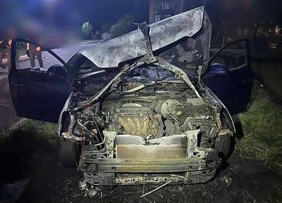 На Київщині через конфлікт у стосунках спалили автівку
