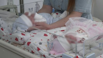 "Це радість, страх і хвилювання за них": передчасно народжену двійню виходили у перинатальному центрі Рівного "Це радість, страх і хвилювання за них": передчасно народжену двійню виходили у перинатальному центрі Рівного