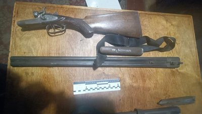 У жителя Корюківської громади на Чернігівщині вилучили зброю, вибухівку та пів тисячі набоїв У жителя Корюківської громади на Чернігівщині вилучили зброю, вибухівку та пів тисячі набоїв
