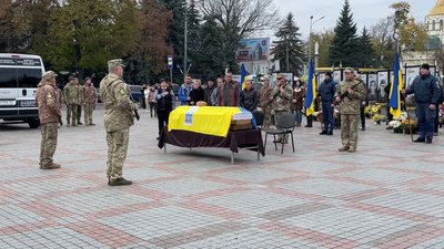 У Рівному попрощались з військовим Русланом Денищичем, який загинув на Курщині У Рівному попрощались з військовим Русланом Денищичем, який загинув на Курщині