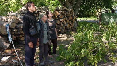"Мене вкинуло хвилею назад у коридор": жителька села на Кіровоградщині про нічний обстріл "Мене вкинуло хвилею назад у коридор": жителька села на Кіровоградщині про нічний обстріл