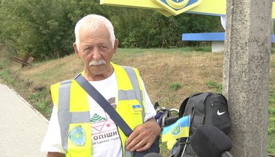 Волонтер Олександр Каніболоцький, велопробіг Волонтер Олександр Каніболоцький, велопробіг