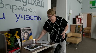 Стіл пам'яті, бібліотека