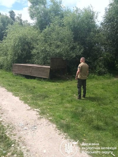 Виявили металобрухт в прибережній смузі річки Устя на Рівненщині. Що про це розповів голова громади Виявили металобрухт в прибережній смузі річки Устя на Рівненщині. Що про це розповів голова громади