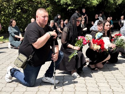 У Мукачеві попрощалися із загиблим захисником Іваном Чавою У Мукачеві попрощалися із загиблим захисником Іваном Чавою