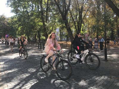 Велопарад, спорт, ровер, Франківськ, жінки Велопарад, спорт, ровер, Франківськ, жінки