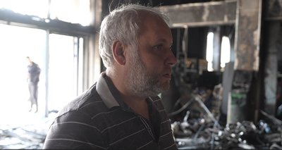 «Щоб вони всі згоріли вогнем таким же, як ми горіли»: що відбувається на місці удару по ТЦ у Дніпрі на другий день