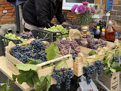 На барахолці в Сумах збирали гроші для військових На барахолці в Сумах збирали гроші для військових