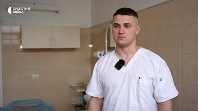 Пересадили шкіру та закрили черевну порожнину: в Одесі провели операцію військовослужбовцю Пересадили шкіру та закрили черевну порожнину: в Одесі провели операцію військовослужбовцю