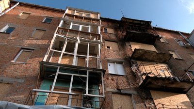 Атака на Ніжин: 1,5 місця відтирали стіни від кіптяви та мають проблеми з компенсацією Атака на Ніжин: 1,5 місця відтирали стіни від кіптяви та мають проблеми з компенсацією