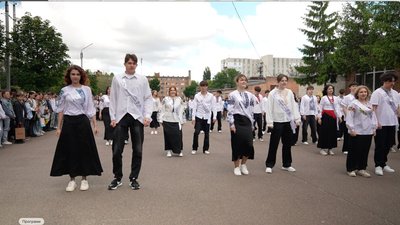 Останній дзвінок: у черкаських школах завершився навчальний рік Останній дзвінок: у черкаських школах завершився навчальний рік