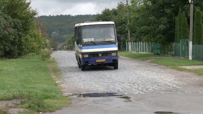 Запустити вечірній рейс маршрутки просять жителі Новомильська: перевізник та влада домовляються про новий графік Запустити вечірній рейс маршрутки просять жителі Новомильська: перевізник та влада домовляються про новий графік