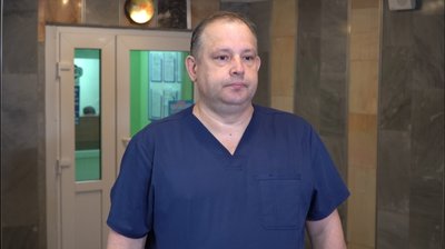 "Вікна вилетіли, але ми продовжили". Лікар з Дніпра робив операцію під обстрілами "Вікна вилетіли, але ми продовжили". Лікар з Дніпра робив операцію під обстрілами