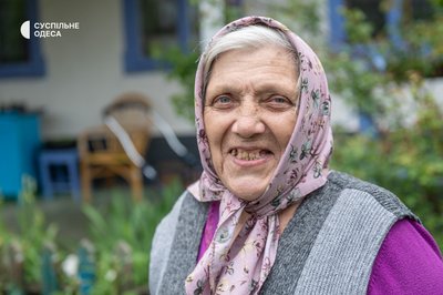 "Нема в нас нічого. Хліб один раз на тиждень": історії трьох сестер які живуть у віддаленому селі "Нема в нас нічого. Хліб один раз на тиждень": історії трьох сестер які живуть у віддаленому селі