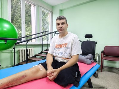 Після п’яти місяців у ліжку ветеран із Житомирщини знову вчиться ходити Після п’яти місяців у ліжку ветеран із Житомирщини знову вчиться ходити