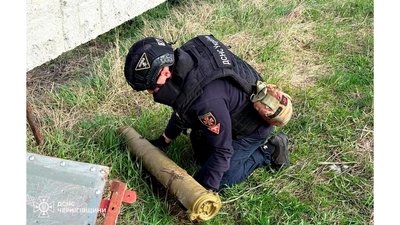 Сапери виявили вибухівку на Чернігівщині Сапери виявили вибухівку на Чернігівщині