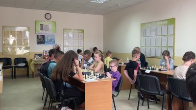Турнір пам'яті шахіста Олега Саєнка розпочався у Рівному Турнір пам'яті шахіста Олега Саєнка розпочався у Рівному