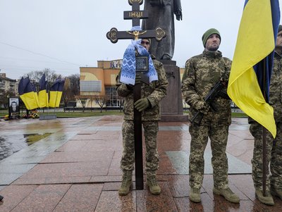 З військовим Сергієм Петриною попрощалися у Рівному