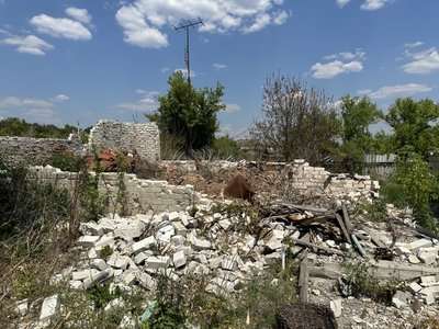 Житель Богородичного Євген життя розбитий будинок деокупація Богородичне Донецька область Житель Богородичного Євген життя розбитий будинок деокупація Богородичне Донецька область