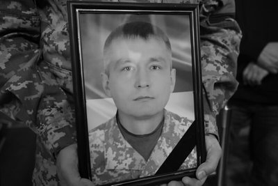 У Луцьку попрощалися з 24-річним Назаром Новосадом і 42-річним Олександром Чиркою У Луцьку попрощалися з 24-річним Назаром Новосадом і 42-річним Олександром Чиркою